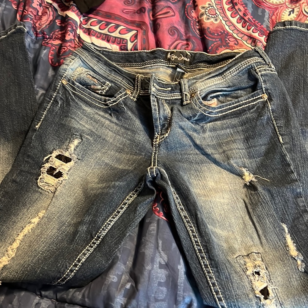Ariya jeans